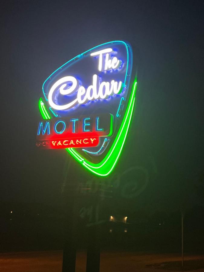 The Cedar Motel Sandusky Exterior photo